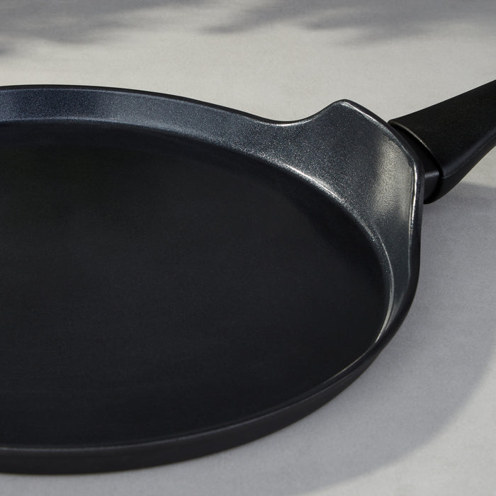 Image 4 of Shopberghoff DiNA Helix Nonstick Ceramic Pancake Pan 11", Recycled Aluminum