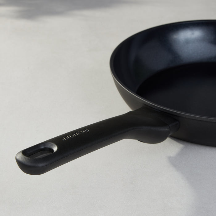 Image 3 of Shopberghoff DiNA Helix Nonstick Ceramic Frying Pan 9.5", Recycled Aluminum