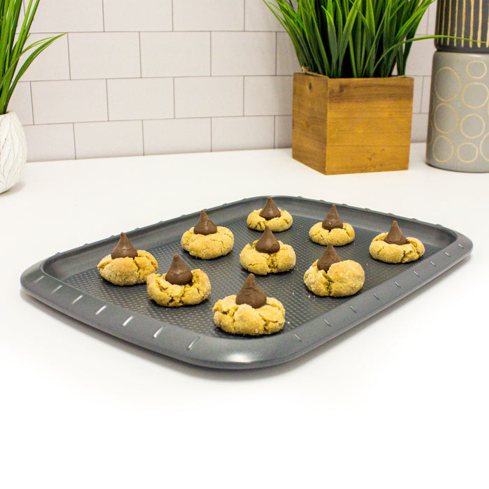 Image 5 of GEM Non-stick 3Pc Bakeware Set, Small Cookie Sheet, Cupcake Pan and Bundt Pan