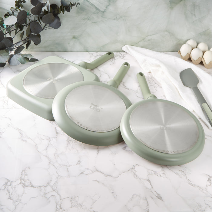 Image 4 of Shopberghoff Balance 3Pc Non-stick Ceramic Specialty Cookware Set, Recycled Aluminum, Sage