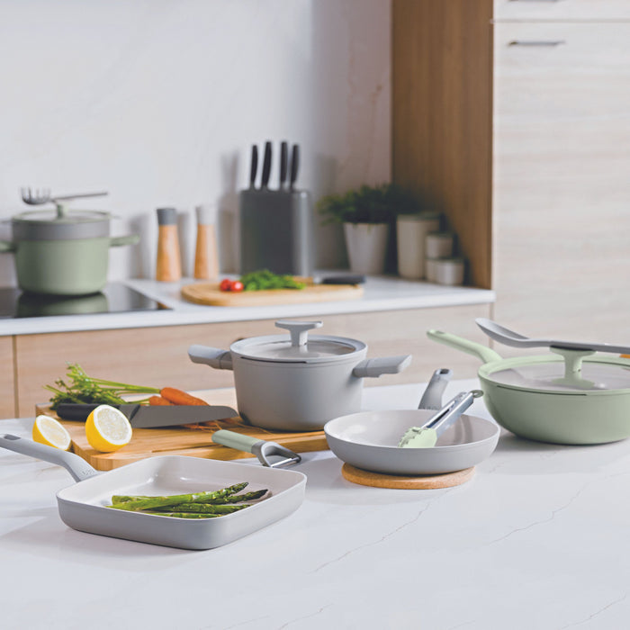 Image 3 of Shopberghoff Balance Non-stick Ceramic Stockpot 10", 5.8qt. With Glass Lid, Recycled Aluminum, Moonmist