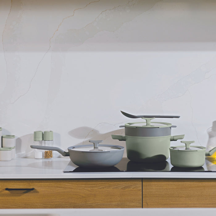 Image 8 of Shopberghoff Balance Non-stick Ceramic Wok Pan 11", 4.4qt. With Glass Lid, Recycled Aluminum, Moonmist