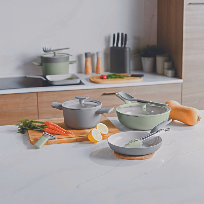 Image 10 of Shopberghoff Balance Non-stick Ceramic Wok Pan 11", 4.4qt. With Glass Lid, Recycled Aluminum, Sage