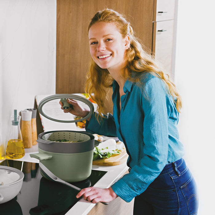 Image 8 of Shopberghoff Balance Non-stick Silicone Collapsible Steamer Basket & Strainer 10", Recycled Material, Sage