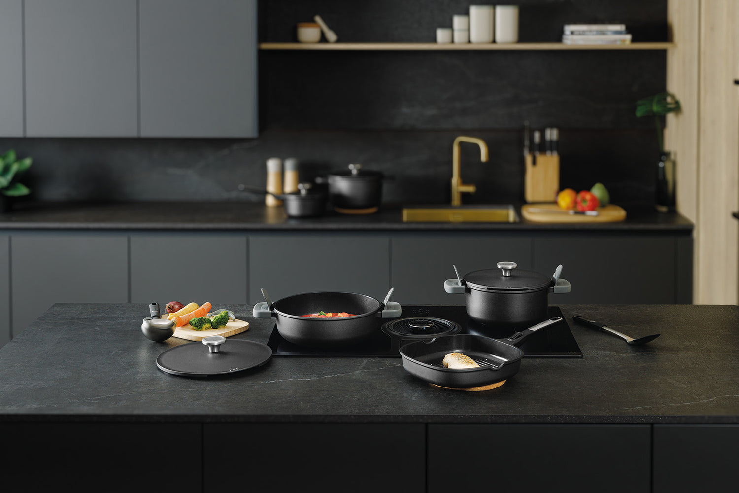 Leo Phantom cookware on a kitchen counter 