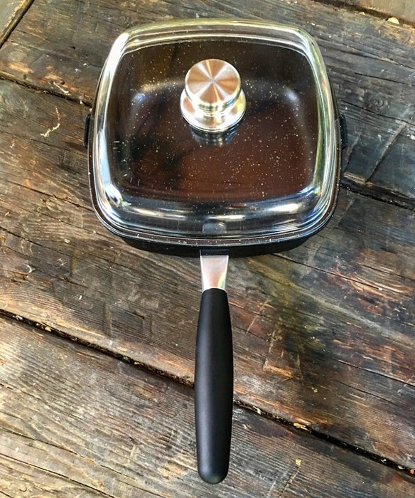 Image 5 of Cast Aluminum Nonstick 10" Square Covered Saute Pan