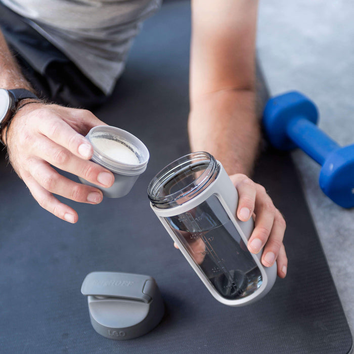 Image 5 of Leo To Go Shaker Bottle With Powder Compartment 16.9oz