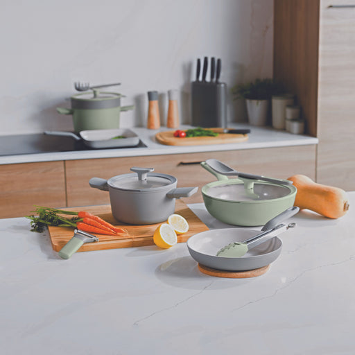 Image 2 of LEO Non-stick Recycled Aluminum Frying Pan 8", Balance, Moonmist