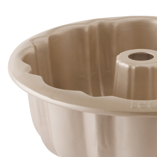 Shopberghoff Balance Non-stick Carbon Steel Fluted Cake Pan 10.25" Image2